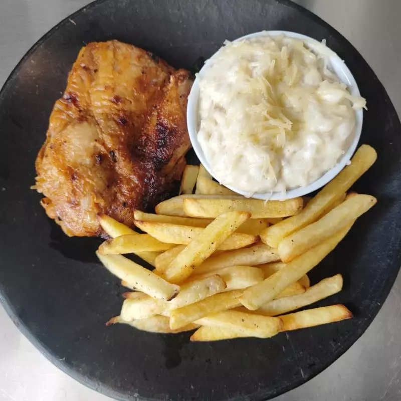 Sobrecoxa com Arroz a Piamontese