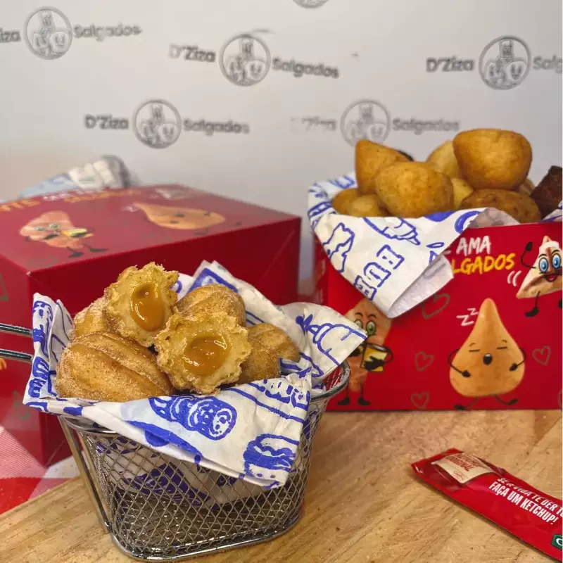 40 Salgados + 15 Churros