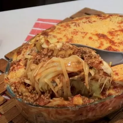 Tipo lasanha de carne