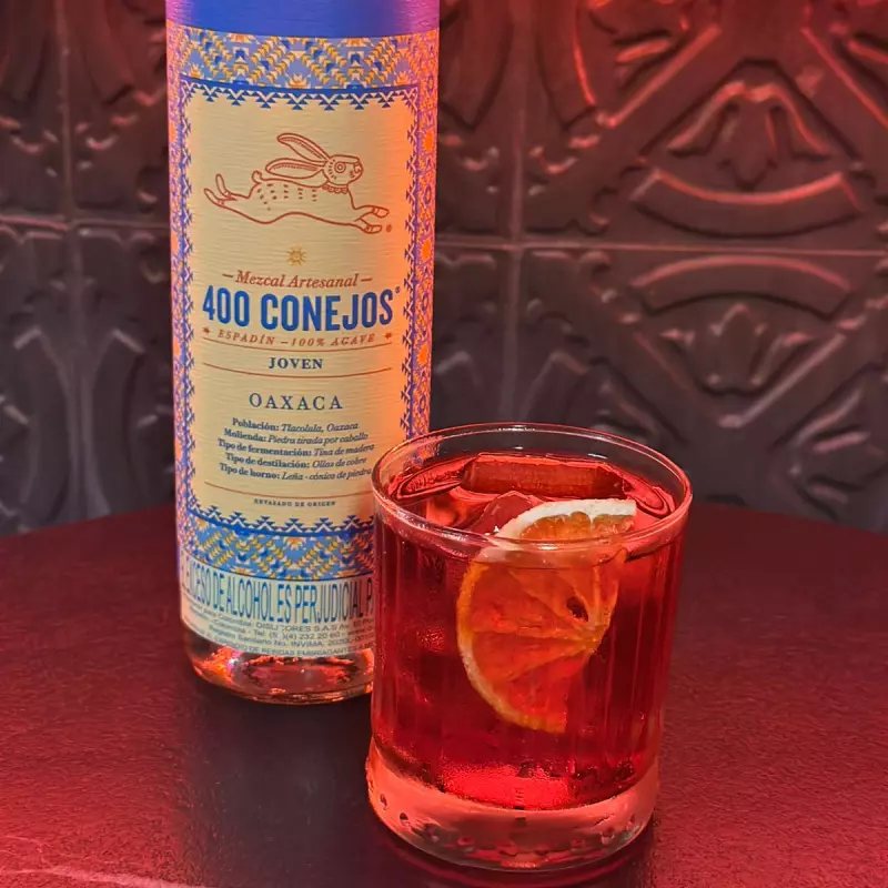 Negroni Mezcal 400 conejos