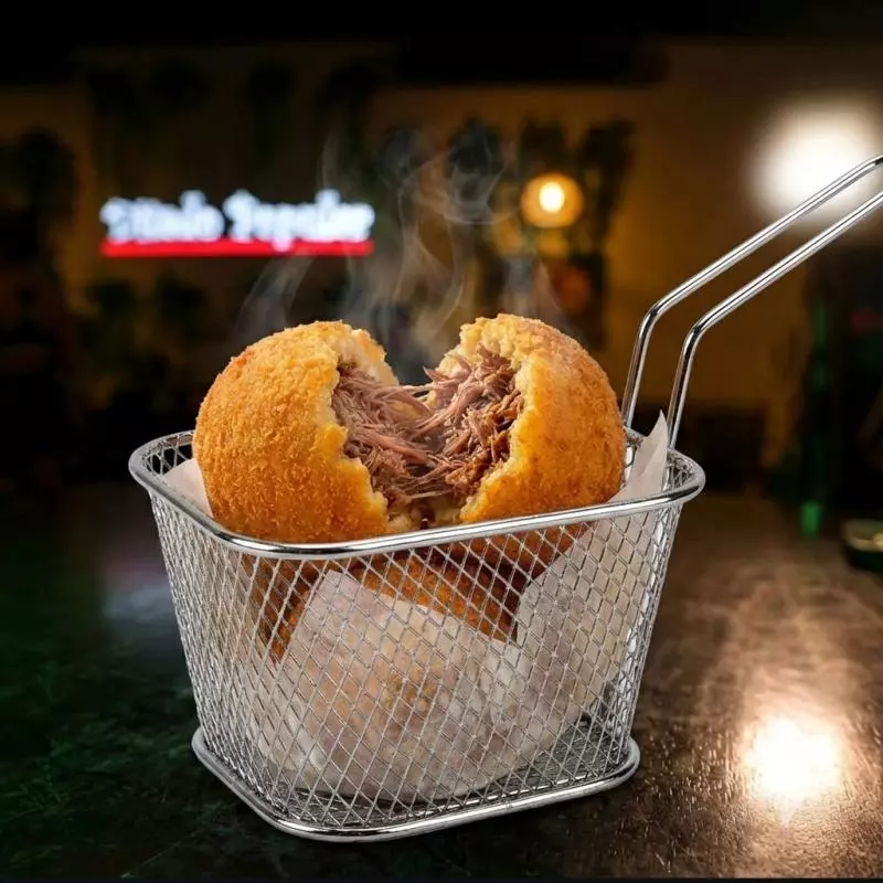 DUPLA DE BOLINHO DE COSTELA