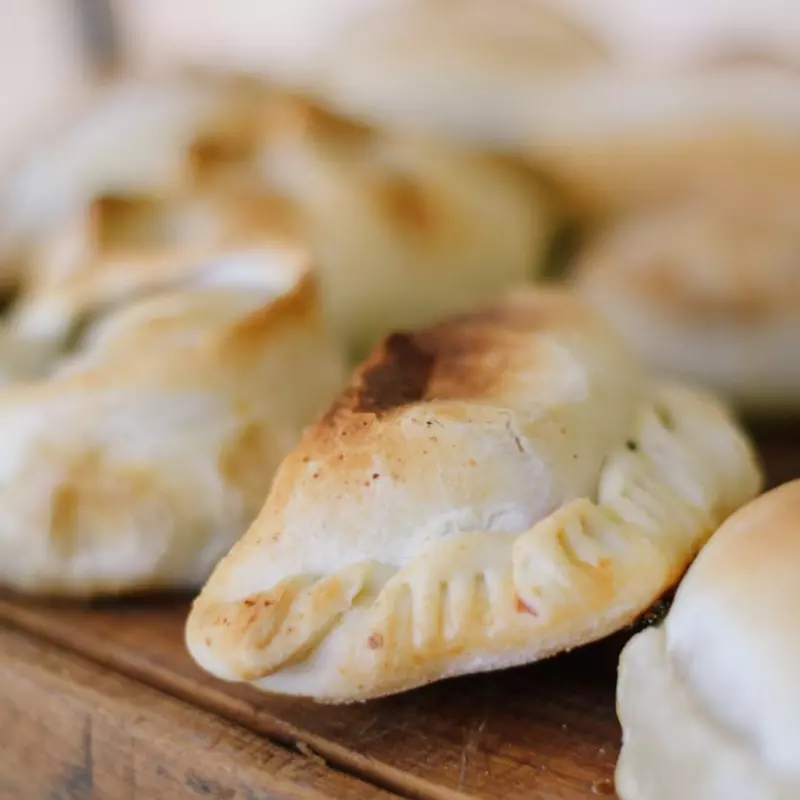 Docena Empanada de Jamón y Queso