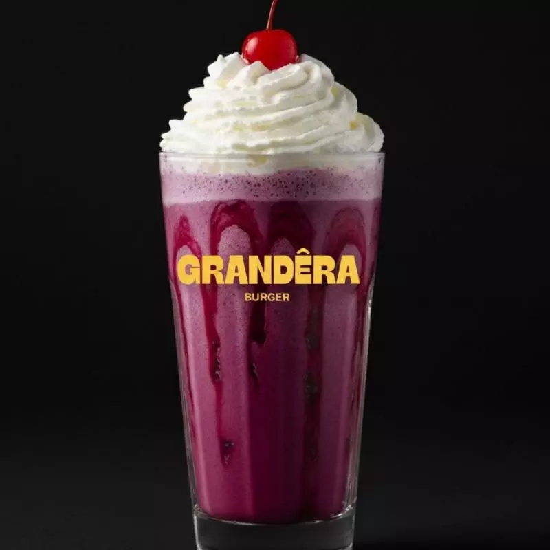 Milkshake de frutas vermelhas