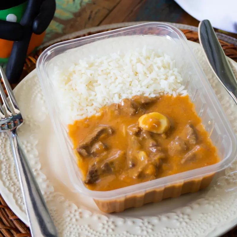 Estrogonofe de Boi e arroz branco