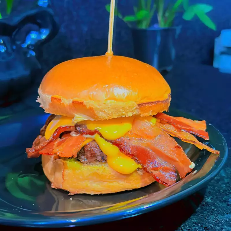 Promo CHEDDAR BACON BURGER