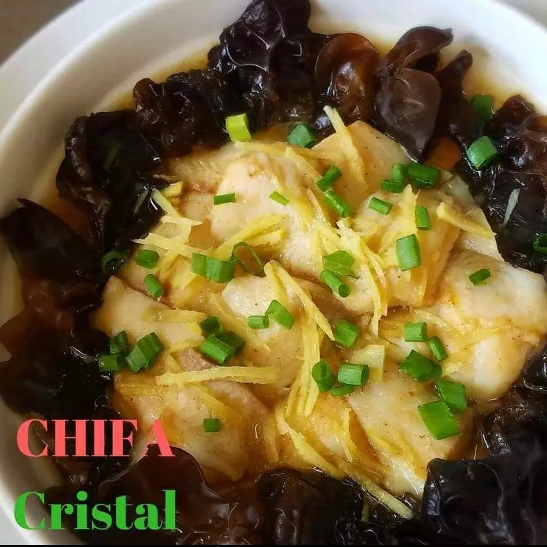 Pescado al Vapor con Yuyo Chino