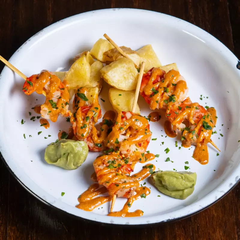 LANGOSTINOS C/SALSA ROMESCO