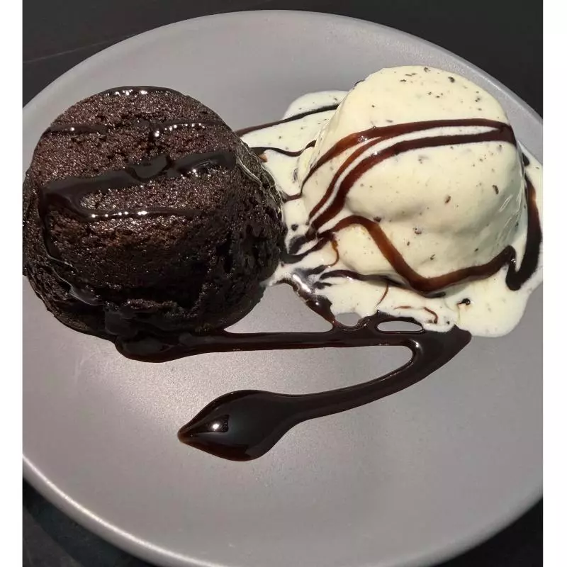 Petit gateau 01 bola sorvete