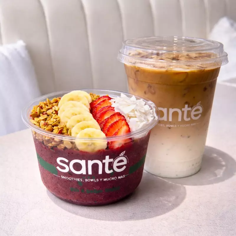 Açaí bowl + Latte helado