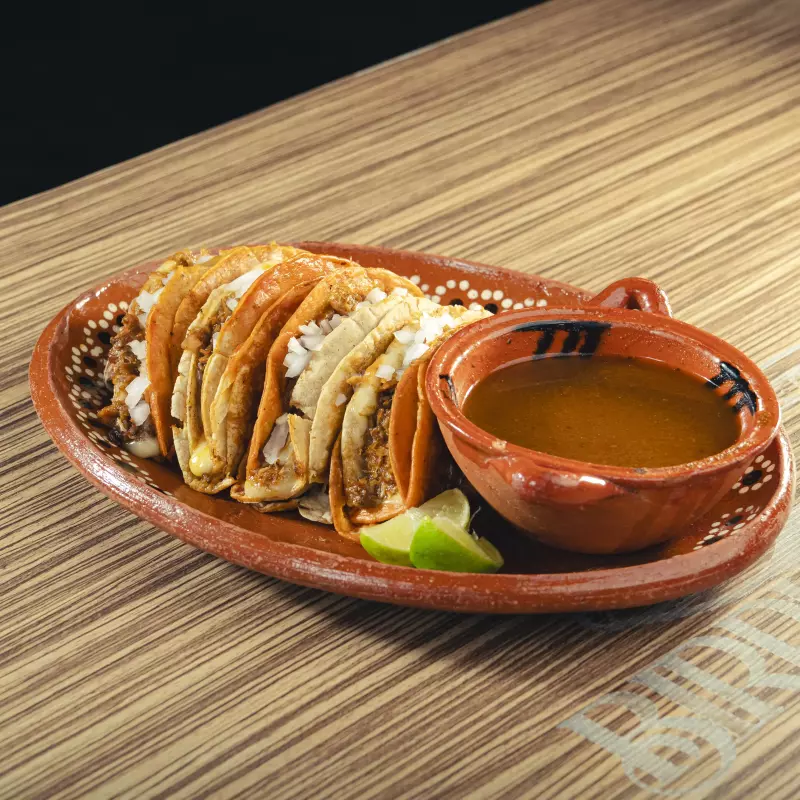 ORDEN DE TACOS SURTIDA