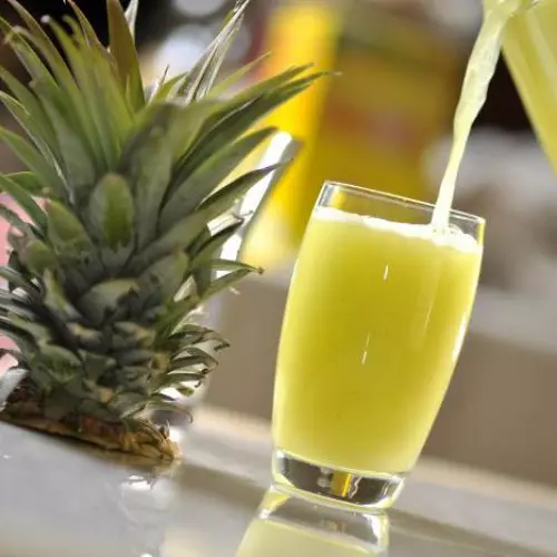 AGUA DE PIÑA 1/2 LITRO