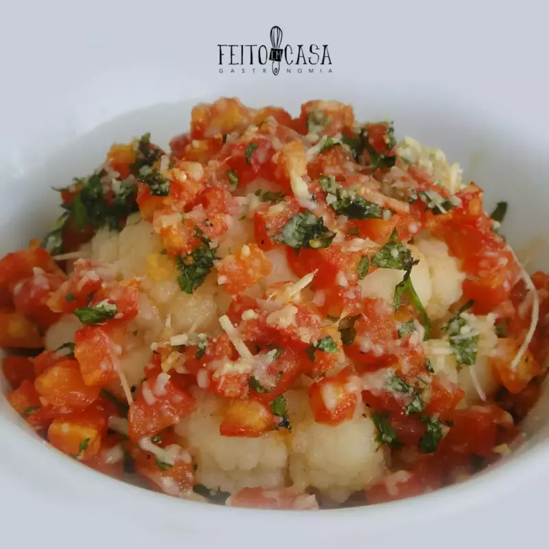 Couve-flor c/molho de tomate fresco