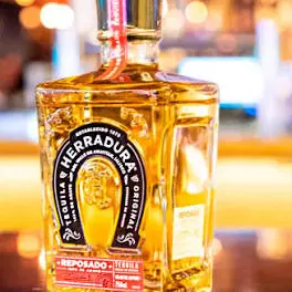TEQUILA HERRADURA AÑEJO