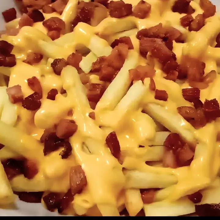 Batata molho da casa e bacon