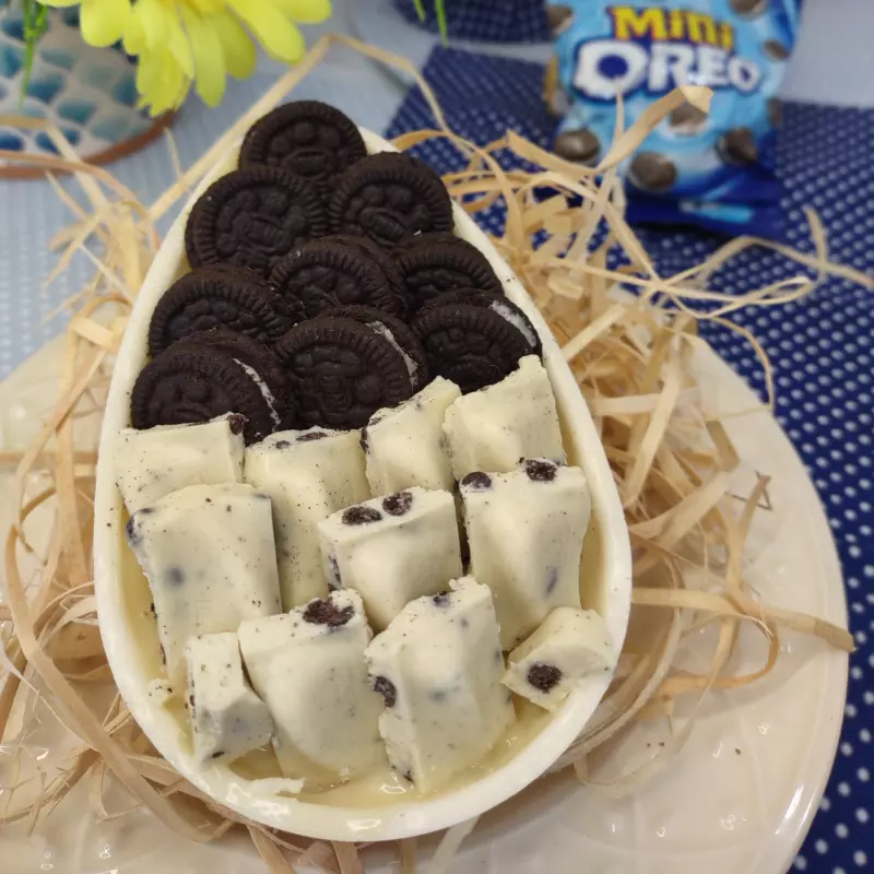 Ovo de Colher Laka com Oreo