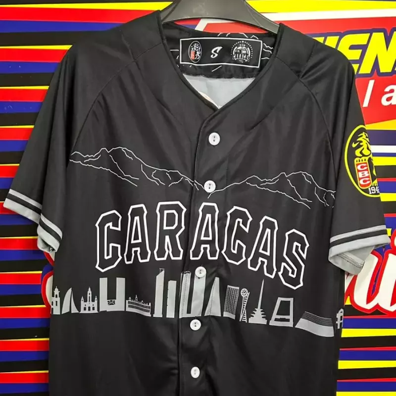 Camisa Caracas negro