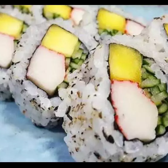 URAMAKI CALIFORNIA (10 PEÇAS)