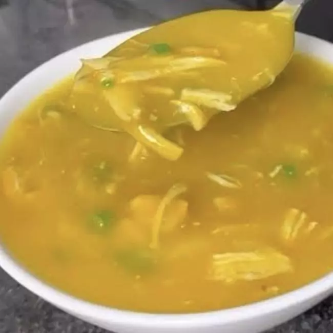 Caldo de batatas com legumes