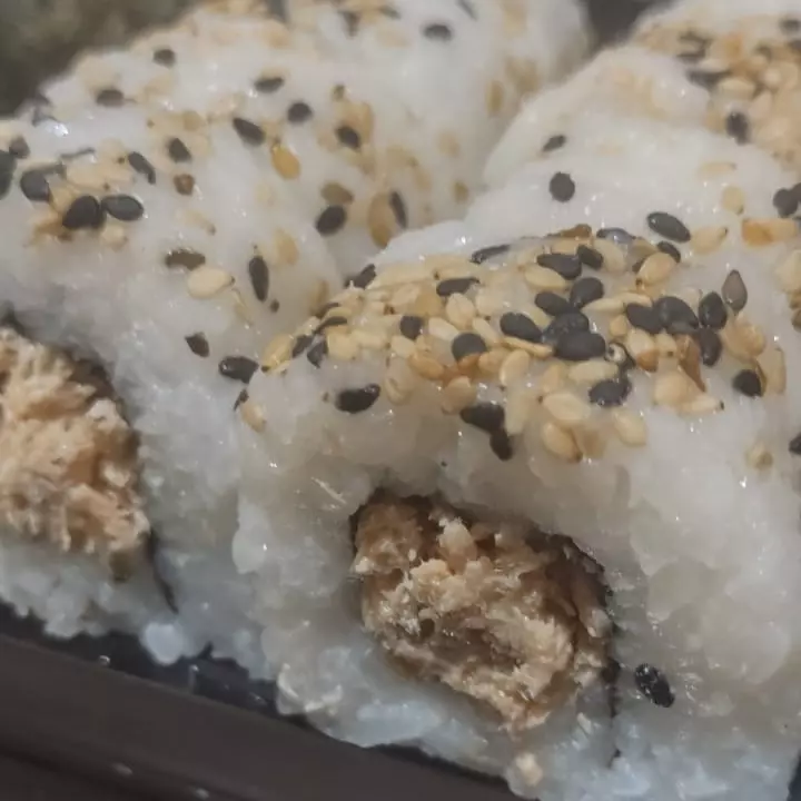 8 Uramaki Grelhado