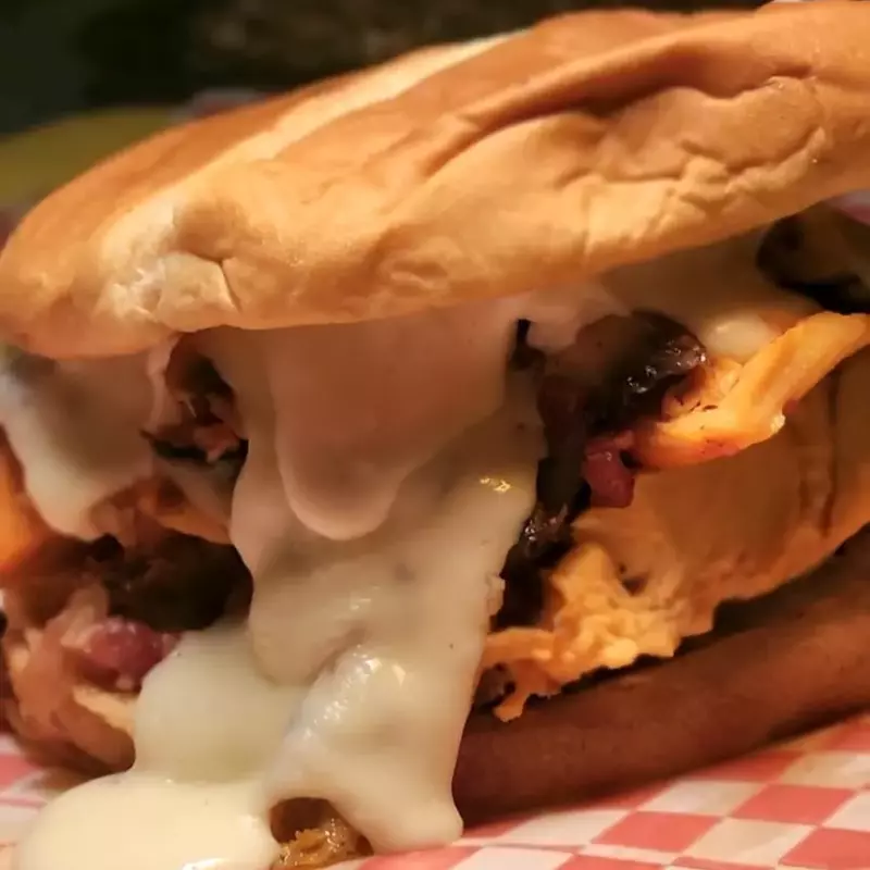 La pollito en brasa burger (CHIKEN R