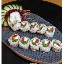 Uramaki TOMATO ROLL 8 Unidades