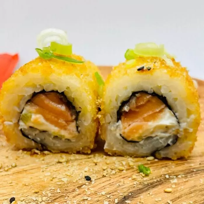 Hot Uramaki Philadelphia Roll