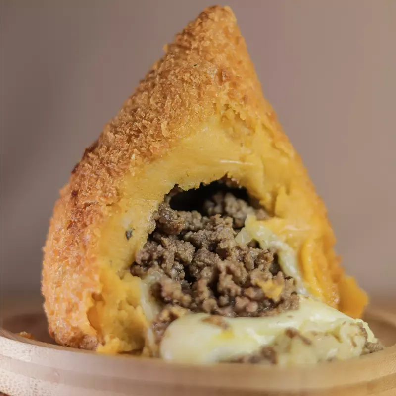 Coxinha Gourmet de Carne