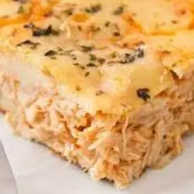 Torta lowcarb de Frango com queijo