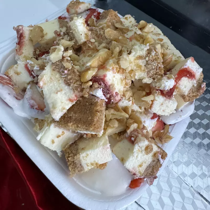 Fresas c/crema y topping cheesecake