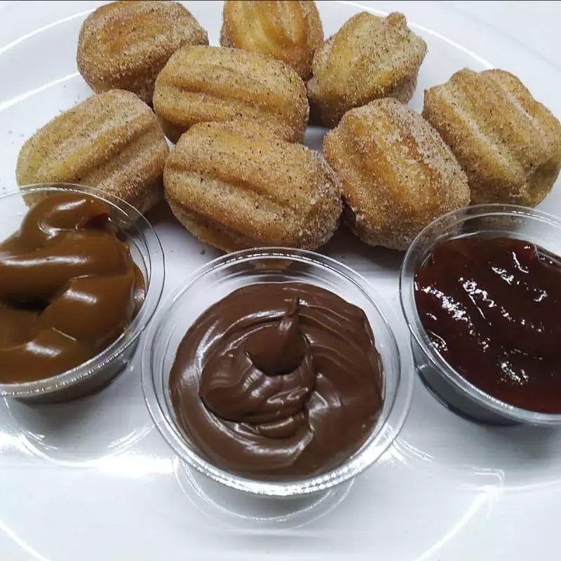 Mini churros bem recheado