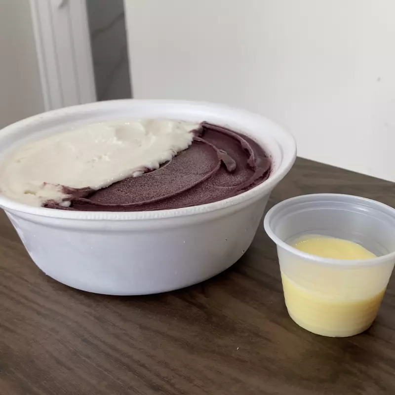 Açaí/sorvete de coco + leite condesa