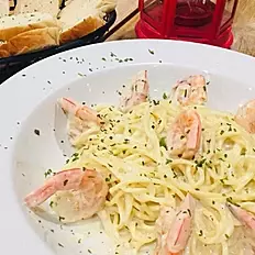 Pasta con Camarones