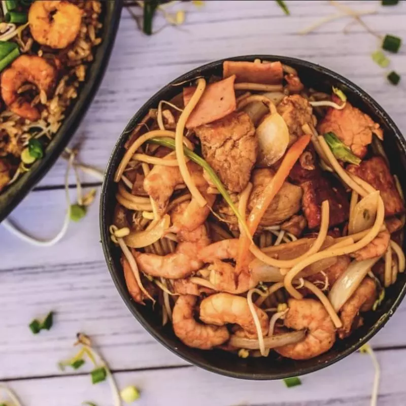Lo Mein Especial