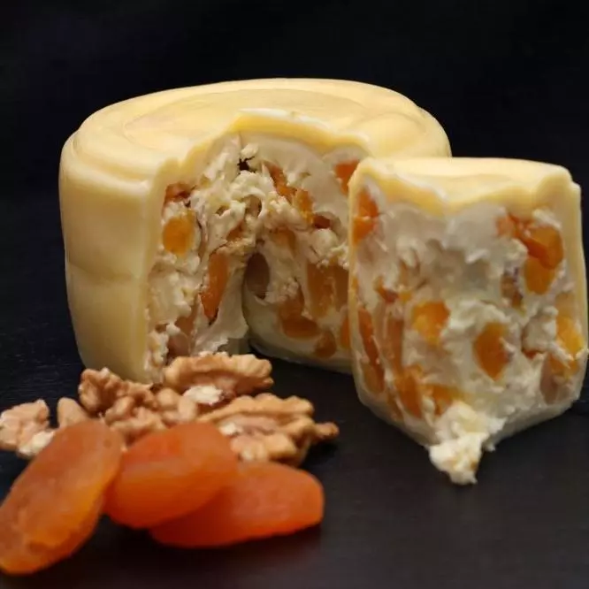 Queijo rech nozes e damasco 500 gr