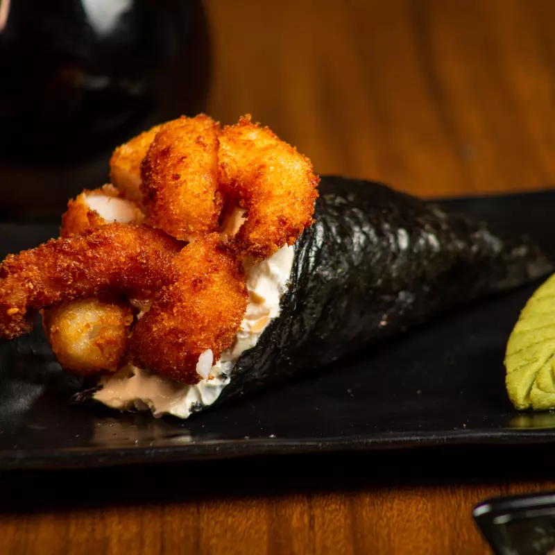 TEMAKI CAMARÃO EMPANADO