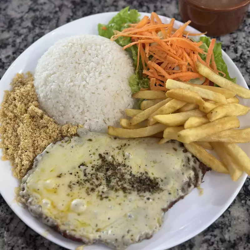 BIFE GRELHADO C/ QUEIJO