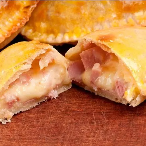 QUESO-NAPOLITANA: YENNY