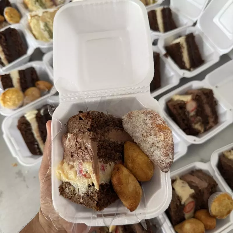 Combo Ninho Trufado c/ Morangos