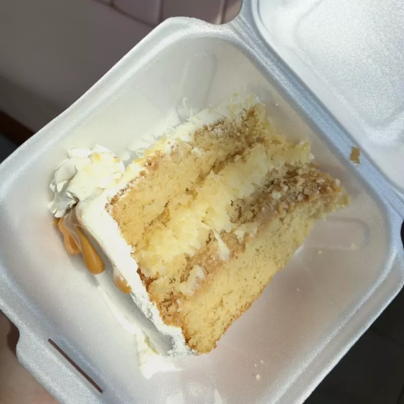 Fatia coco com doce de leite