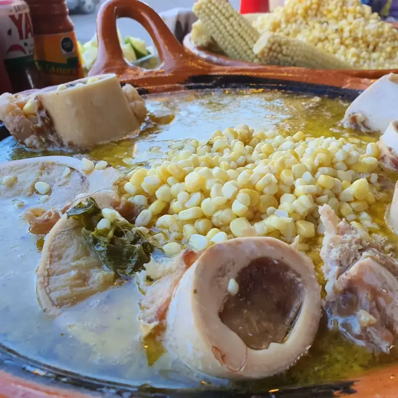 Esquite con tuétano