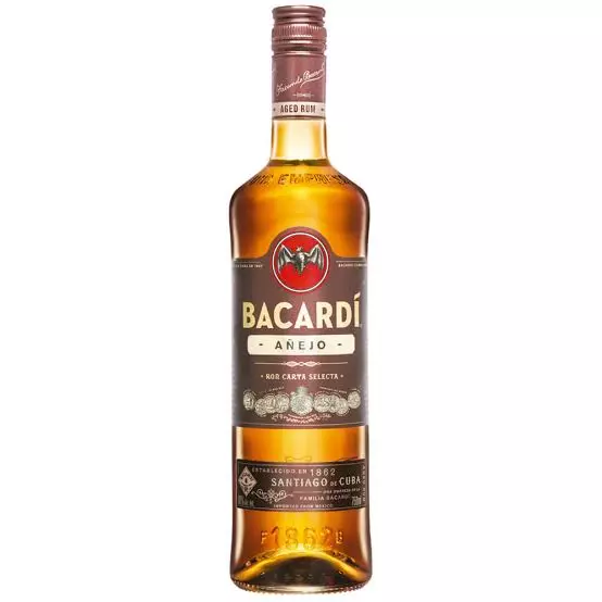 Bacardi añejo 750 ml