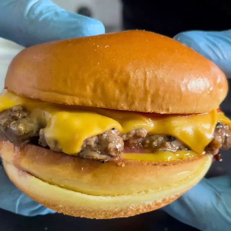 BABY BURGER