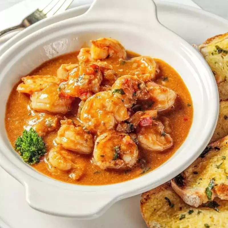 Camarones Enchilados