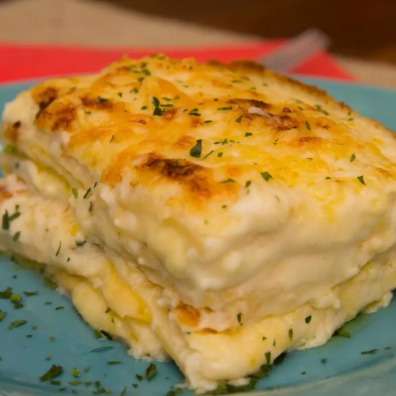 LASANHA DE QUATRO QUEIJOS