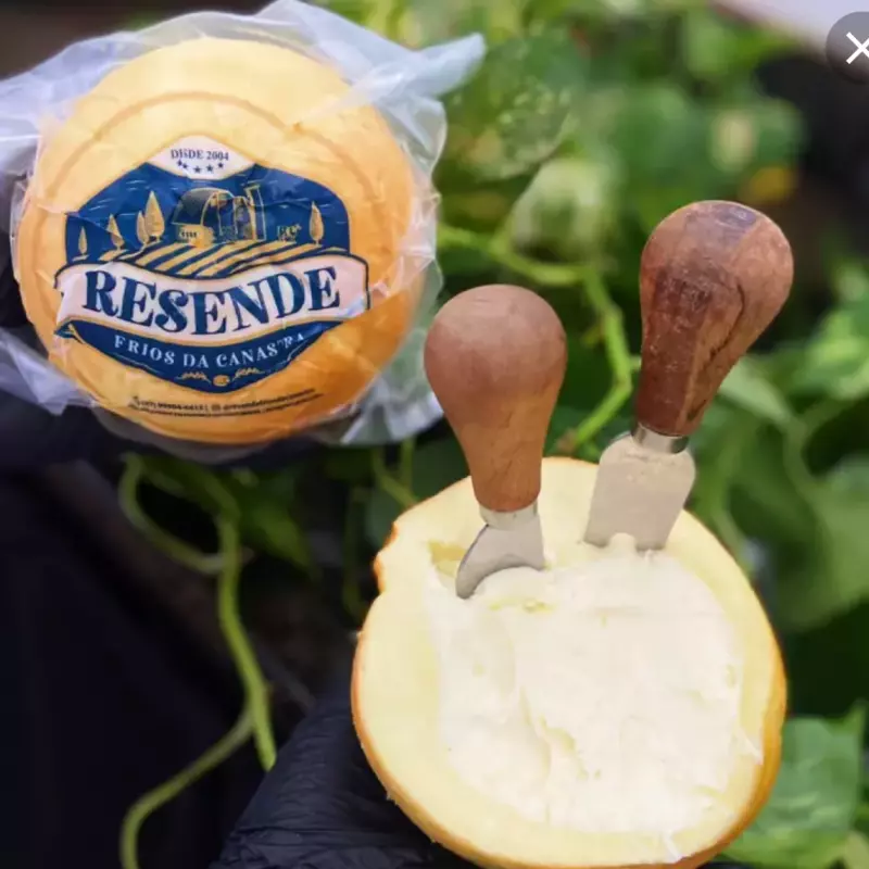 Provolone Trufado com Requeijão