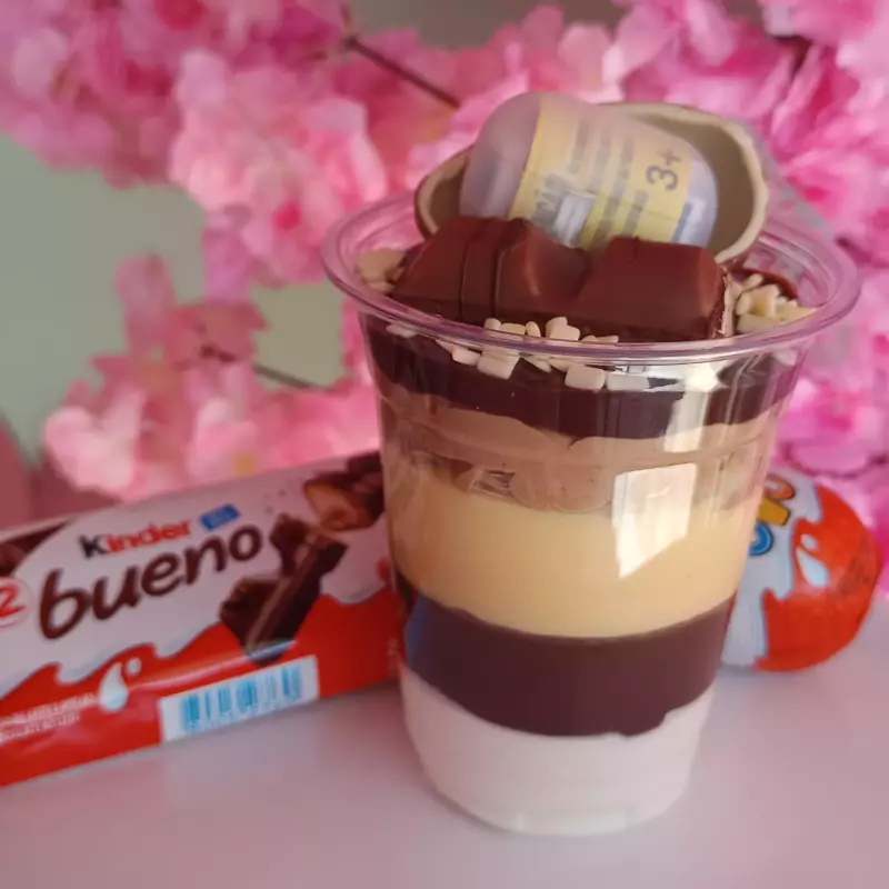 Copo ( Mix de Kinder )