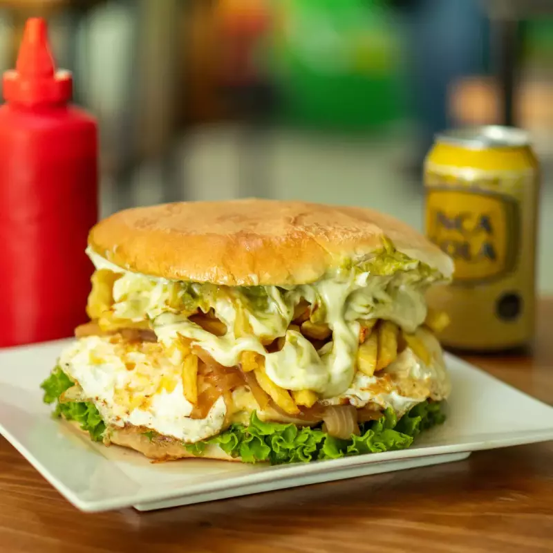 HAMBURGUESON A LO POBRE