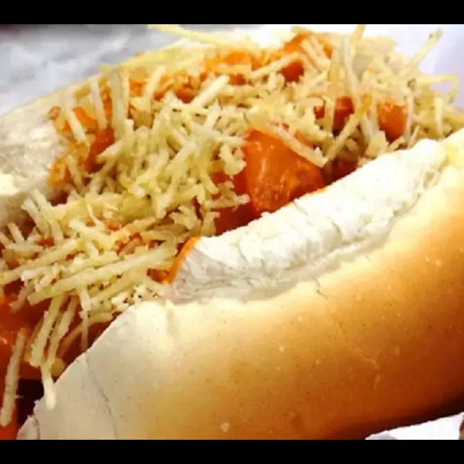 Cachorro simples no prato