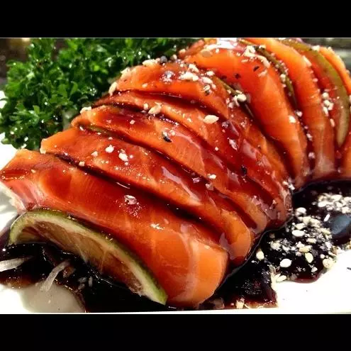 Sashimi Especial de Salmão  (10un)