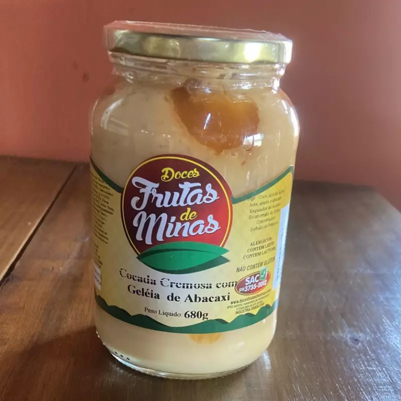 Cocada Cremosa com Geléia de Abacaxi